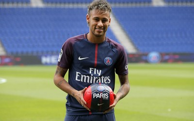 雷速电竞播报-加纳队逆转好戏连场上演